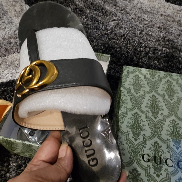 sandals - Picture 4 of 4